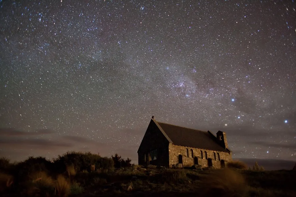 Lake Tekapo & the Church of the Good Shepherd